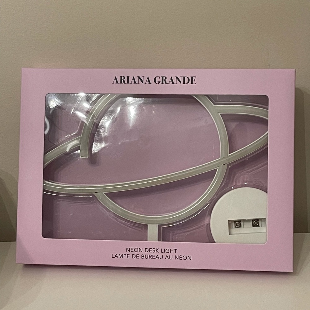 RARE Ariana Grande Desk Light